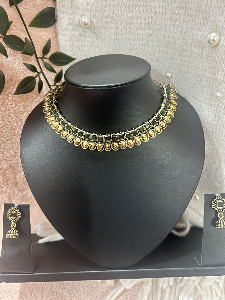 Exotic Black Metal Necklace