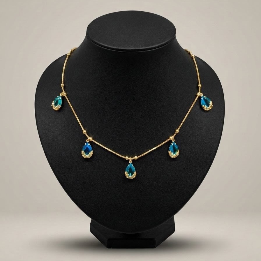 Minimalist Gold Chain – Blue Elegance