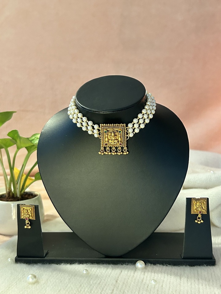 Antique Choker Earring Combo (Three-layer Pearl-Square Design)